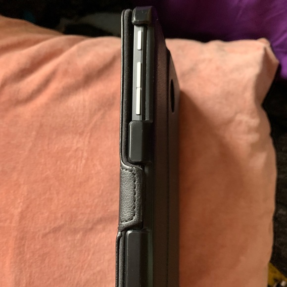 Verizon Ellipsis tablet with stylus and case - Picture 8 of 10